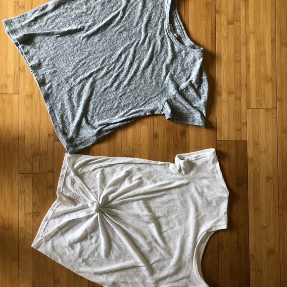 Abercrombie crop tops - Picture 3 of 3